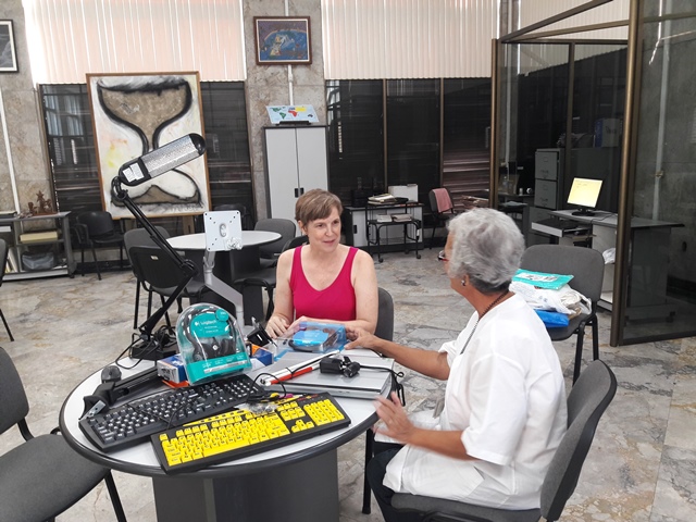 Important donation of equipment to the Braille Room of the National Library